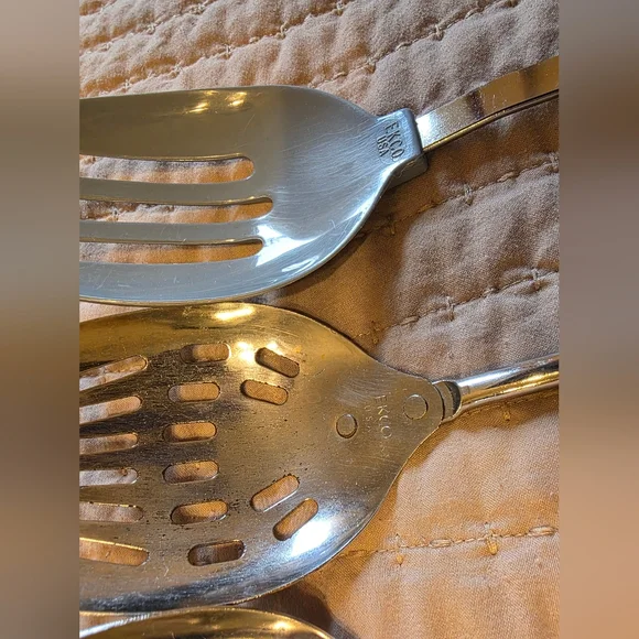 Vintage Kitchen Spoons and Slotted Utensils - Yellow, Blue, cream - Picture 2 of 5